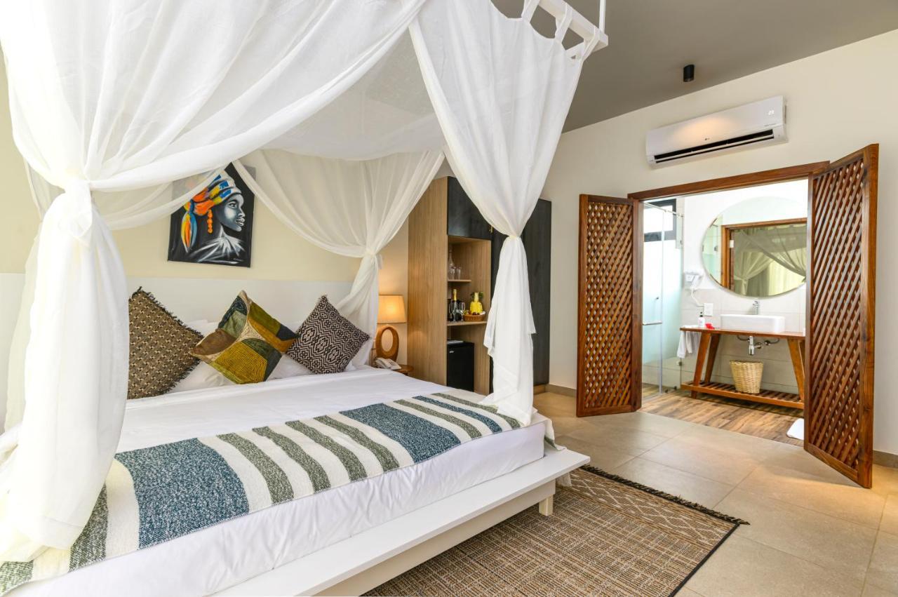 Toa & Zanzibar Hotell