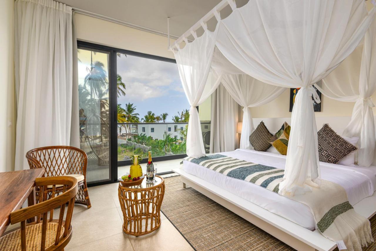 Toa & Zanzibar Hotell
